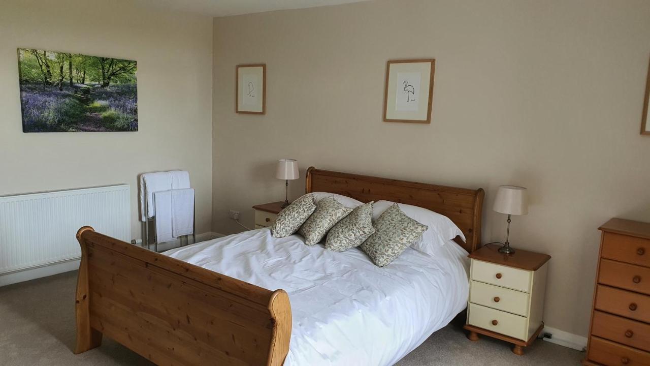Dairy Cottage With Sea Views Гървън Екстериор снимка