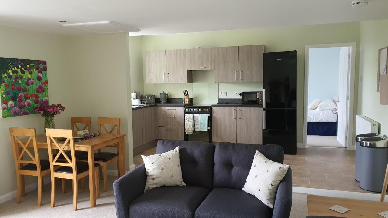 Dairy Cottage With Sea Views Гървън Екстериор снимка